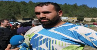 Motokros Yarışları İlginç Ödülleriyle Ön Plana Çıktı