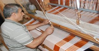 Geleneksel El Sanatları Ustaların Ellerinde Hayat Buluyor