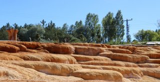 Pamukkale Değil, Altınkale