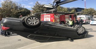 (Özel) Beyoğlunda Sürücü Takla Atan Otomobilden Burnu Bile Kanamadan Çıktı