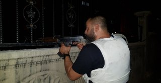 Silah Sesleri Polisi Alarma Geçirdi