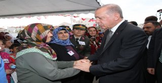 Cumhurbaşkanı Erdoğan, Şehit Anne Ve Bebeğinin Cenaze Töreninde