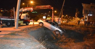 Emniyet Kemerinin Hayat Kurtardığı Kaza Kameraya Yansıdı