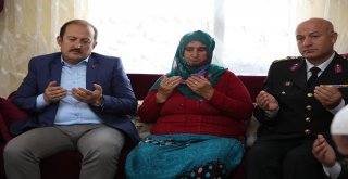 Vali Ali Hamza Pehlivan Şehit İdris Karakaşoğlunun Ailesini Ziyaret Etti