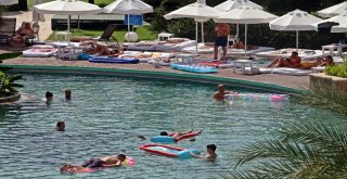 Antalyanın 14 Milyon Turist Hedefini Sonbahar Rakamları Belirleyecek