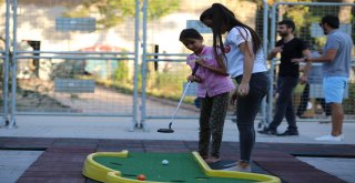 Eğlence Parkı Çocukları Mutlu Etti