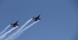 Sökede Solotürk Heyecanı Yaşandı