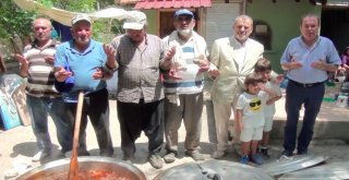 Mezarlıkta 350 Yılı Aşkın Yemek Geleneği Sürüyor