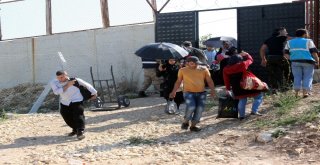 Ülkelerine Gitmek İsteyen Suriyeliler Öncüpınara Akın Etti