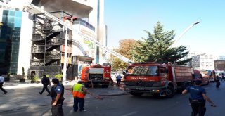 Ankarada Avmde Korkutan Yangın