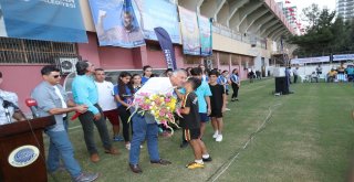 Seyhan Belediyesinden Amatör Spor Kulüplerine Malzeme Desteği