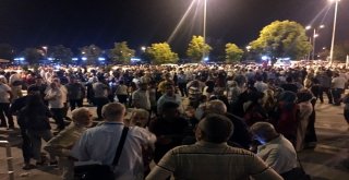 İlk Hac Kafilesi Dualarla Uğurlandı