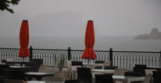 Meteorolojinin Uyarılarının Ardından Zonguldakta Kuvvetli Sağanak Etkili Oldu