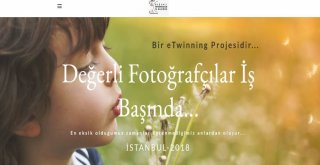 Öğrenciler Evrensel Değerleri Fotoğrafladı