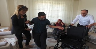 Kaymakam Uçardan Engelli Vatandaşa Akülü Sandalye