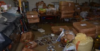 Fatsada İş Yerlerini Su Bastı