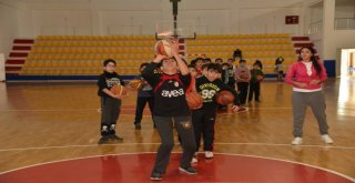 Diyarbakırda 50 Spor Tesisi İnşa Edildi