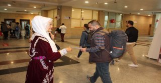 El Emeği Ürünlerini Tren Peronunda Sergilediler