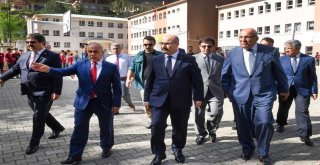 Vali Demirtaş: “Şehit Ailelerini Koruyup Gözetmeye Devam Edeceğiz