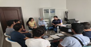 Büyükşehir Belediyesinden Öğrencilere Rehberlik Hizmeti