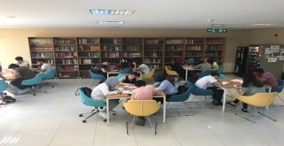 Ümraniye Belediyesi 120 Öğrenciyi Üniversiteli Yaptı