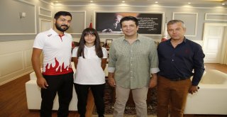 Başkan Genç, Bisikletçi Sarıyı Ağırladı