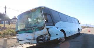 Çanakkalede Otobüs Kazası: 6 Yaralı