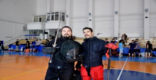 Türkler Sırbistanda Kılıç Sallayacak