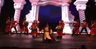 5 Bin Yıllık Antik Kentte Masalsı Gece Turistleri Büyüledi