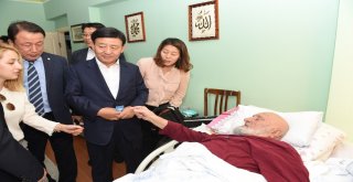 Güney Kore Heyetinden Kore Gazisine Vefa Ziyareti