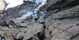 Bursalı Dağcılar Devin Dişine Tırmandı