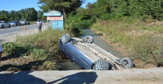 Otomobil Sulama Kanalına Uçtu: 4 Yaralı