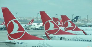 Bayram Yoğunluğu Havayolu Şirketlerinin Yüzünü Güldürdü