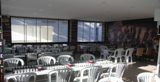 ‘Satranç Kafede Bulunmanın Ek Ücreti Yok, Tek Kural ‘Sessizlik