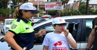 Çocuklar ‘Kırmızı Düdük İle Ebeveynlerini Trafikte Uyaracak