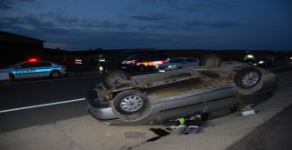 4 Kişilik Aile Takla Atan Araçtan Yara Almadan Çıktı