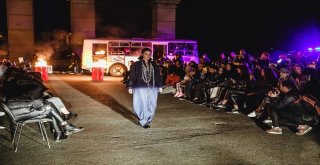 Rusyada Sokak Defilesine Polis Engeli