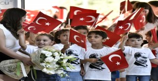 Muratpaşanın Miniklerinden Zafer Bayramı Kutlaması