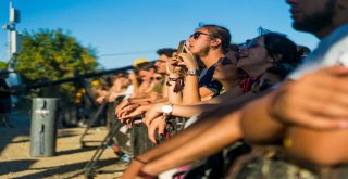 Türkiyenin En Büyük Rock Festivali Edremitte Başlıyor