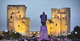 Özbekistanda Uluslararası Makam Sanat Festivali Başladı