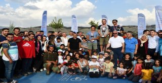 Türkiyenin İlk Yamaç Paraşütü Akrobasi Şampiyonası Sona Erdi