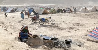 Kuraklığın Vurduğu Afganları Sert Bir Kış Bekliyor