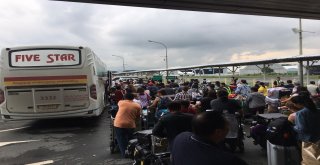 Filipinler Dışişleri Bakanı: Gövdesi Üzerine Düşen Uçakta Can Kaybı Olmaması Tek Tesellimiz