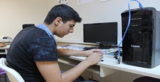 Siverekli Öğrenciler Ses Komutu İle Hareket Eden Robot Üretti