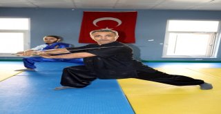 (Özel Haber) Dünya Şampiyonu Azeri Sporcu, Türk Milli Takımını İstiyor