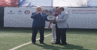 Zabıta İle Esnaf Bu Kez Yeşil Sahada Karşı Karşıya Geldi