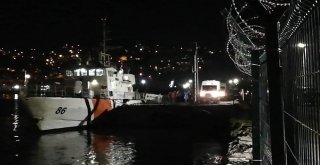 Alabora Olan 5 Kişi Sahil Güvenlik Tarafından Kurtarıldı