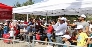 Asker, Diyarbakır Sokaklarını İnletti