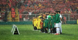 Spor Toto Süper Lig: Göztepe: 2 - A. Konyaspor: 0 (İlk Yarı)