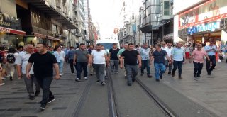 (Özel) İstiklal Caddesinde Masa - Sandalye Operasyonu